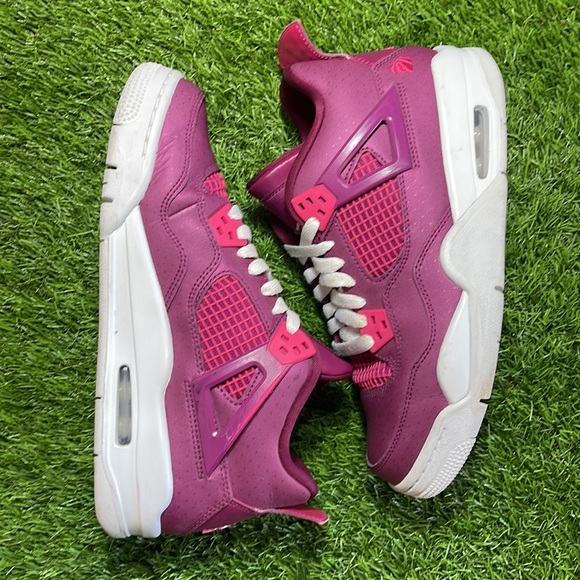 Jordan 4 Retro - Picture 2 of 4